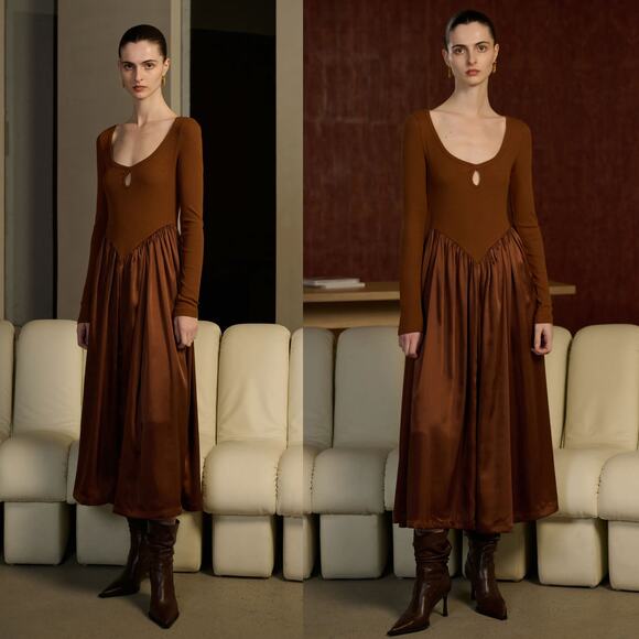 Chic Brown Maxi Dress with Long Sleeves - Picture 1 of 15